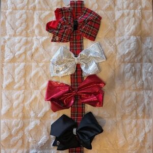 JoJo Siwa Holiday clip on Bows.